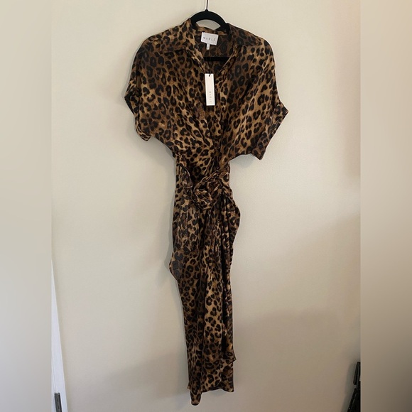 Mable NWT Vivian Leopard Midi Dress size Small - Picture 2 of 10